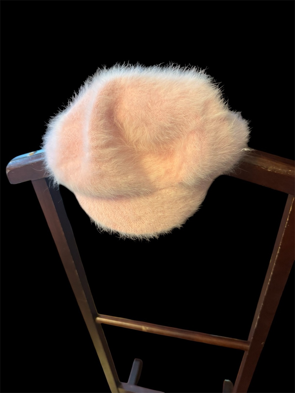 Women's Soft Pink mohair Fur Baker Boy Cap brand new